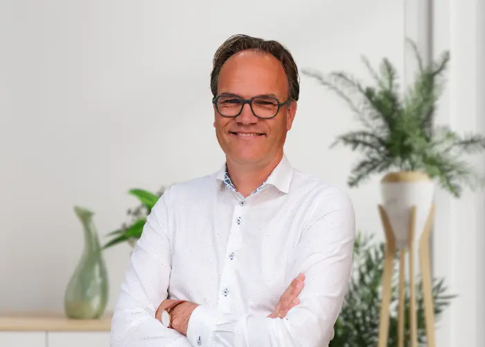 Klaas Faber, Nieuwbouwmakelaar bij Wente